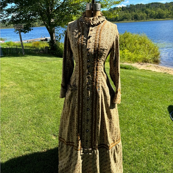 Absolutely stunning antique vintage Victorian? Prairie dress late 1800s-1900’s - Picture 2 of 7